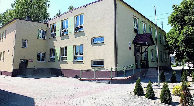 Termomodernizacja budynków Szkoły Podstawowej w Pakosławiu Filia Sowy